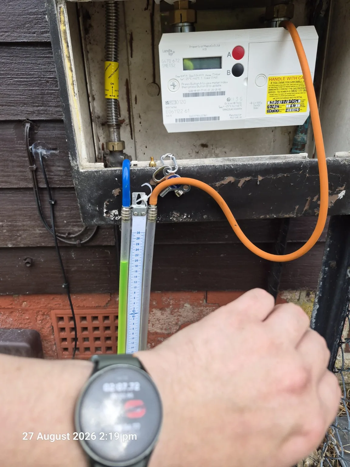 Gas meter pressure check completed as part of the Ideal RS230 boiler service